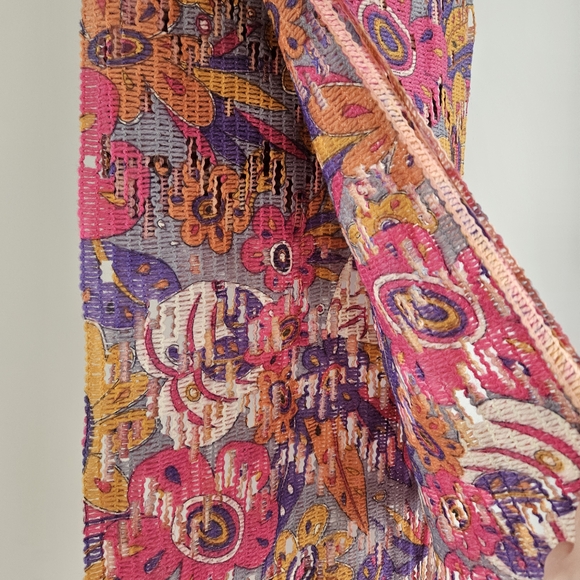 Floral Multicolor Scarf with Fringe - Picture 4 of 4